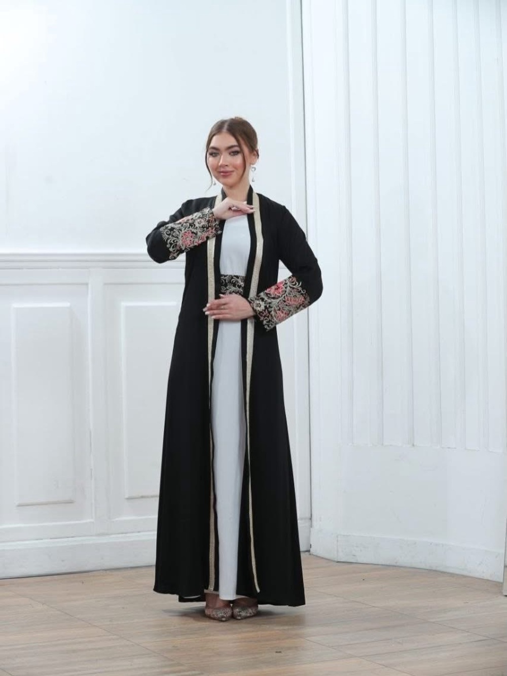 Floral Embroidered 3 Piece Abaya Set - Picture 3 of 8